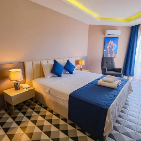 Feniks Hotell
