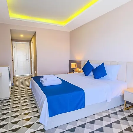 Feniks Hotel