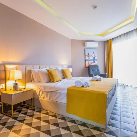 Hotel Feniks 3*