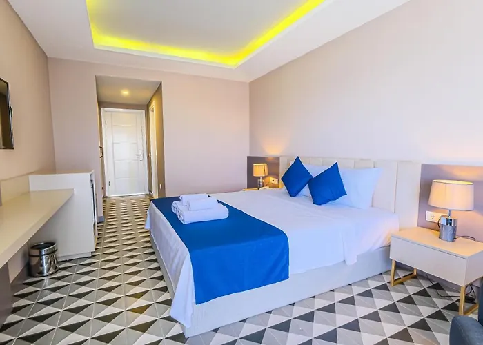 Feniks Hotell